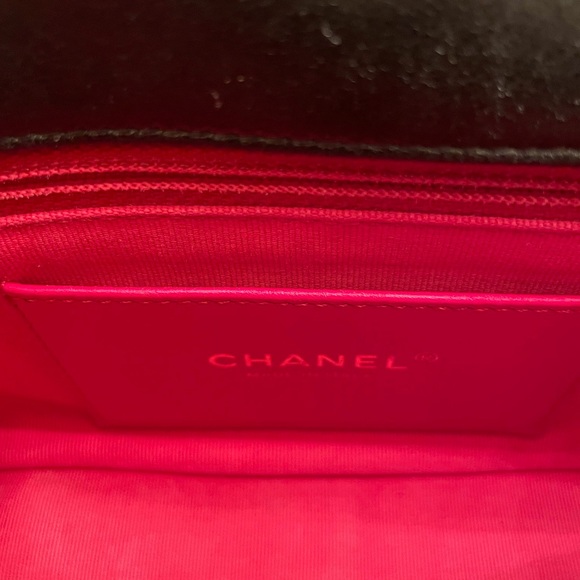 Chanel Black Lambskin Crossbody Bag with Gold Heart Accent AUTHENTIC - Picture 14 of 15